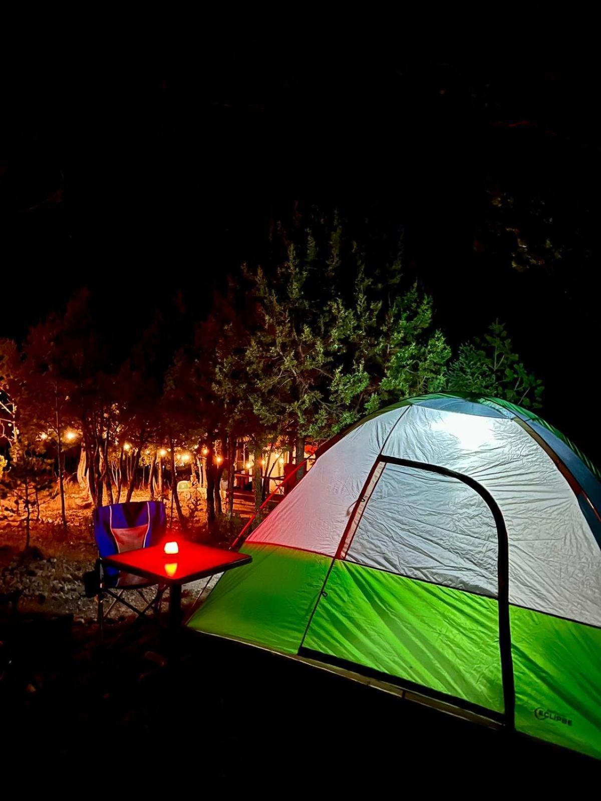 Los Lirios Camping En La Sierra De Arteaga מראה חיצוני תמונה