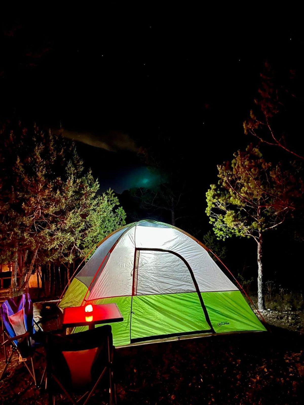 Los Lirios Camping En La Sierra De Arteaga מראה חיצוני תמונה